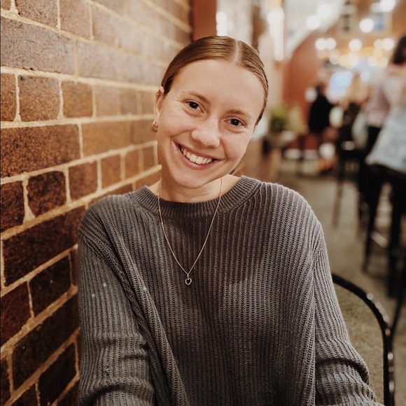 Meet your Posher, Stacey - Picture 1 of 1